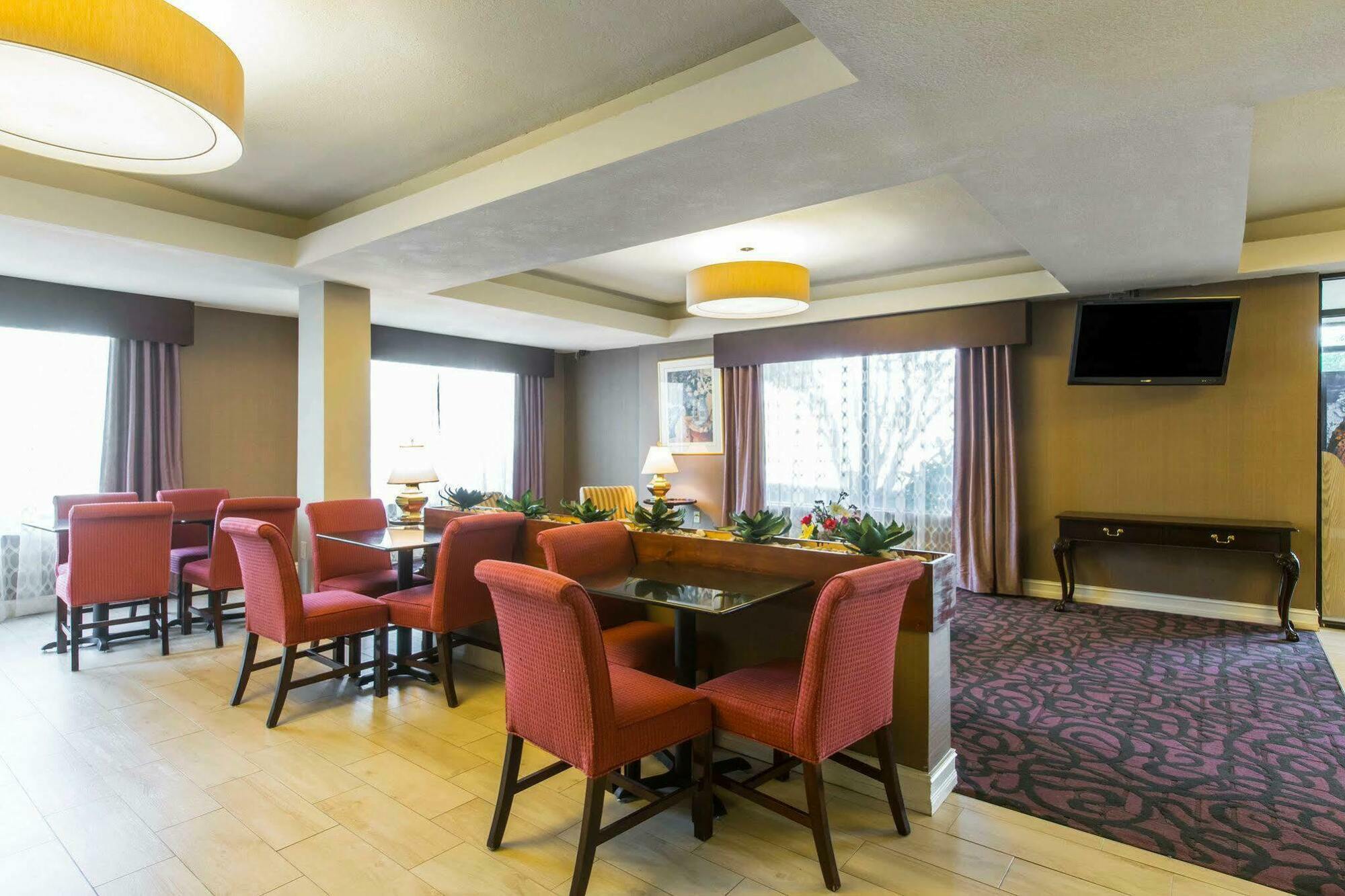 Royal Palms Inn Stockbridge Εξωτερικό φωτογραφία